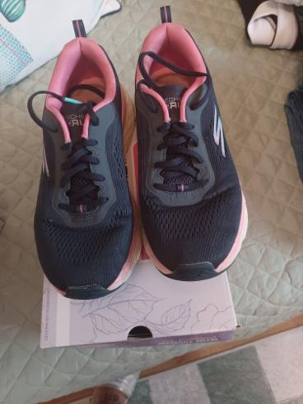 Skechers Max Cushioning Elite Ziva Running Shoes - Navy Blue/Pink - Size 8